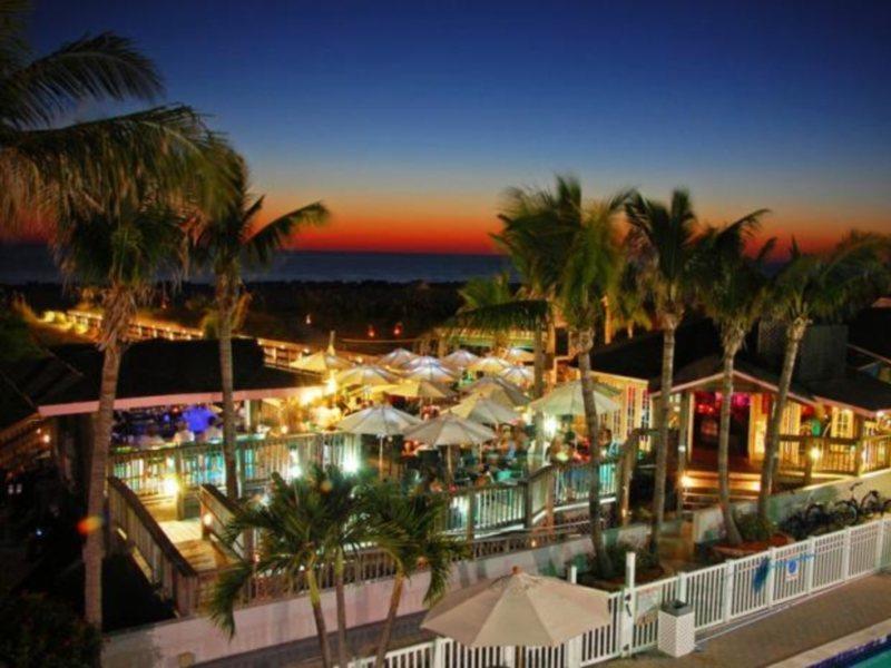 The Beachcomber St. Pete Beach Resort & Hotel Exterior photo